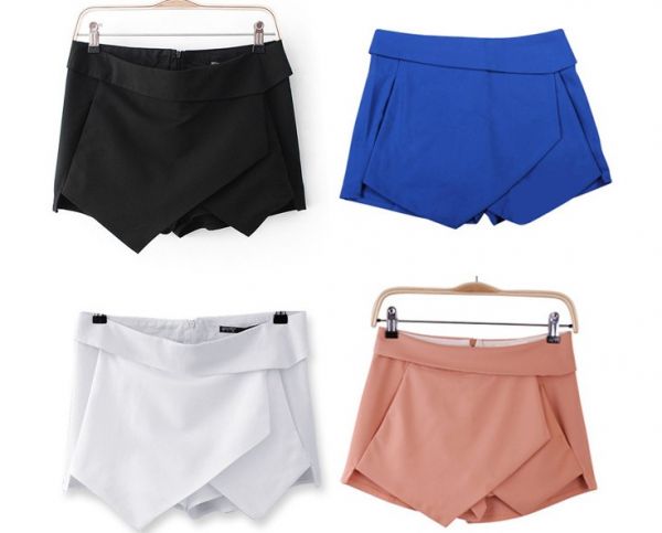 Shorts Saia Assimetrico